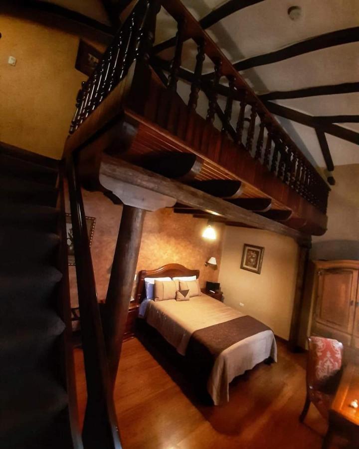 San Juan Hotel Куенка Екстериор снимка
