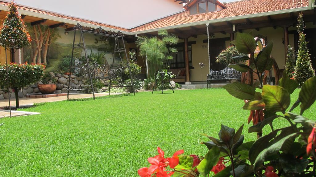 San Juan Hotel Куенка Екстериор снимка