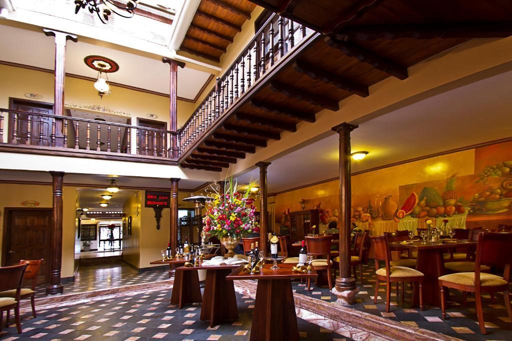San Juan Hotel Куенка Екстериор снимка